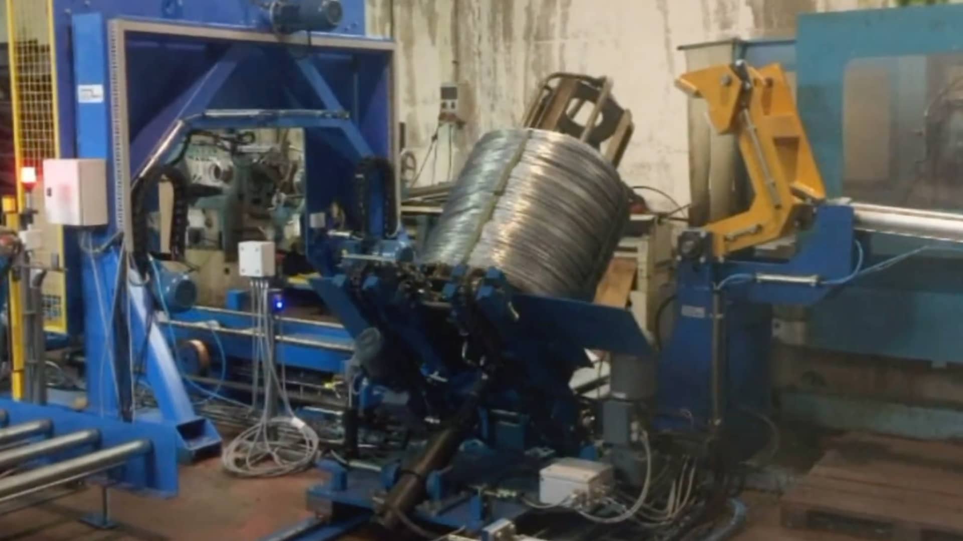 Sistema de carro volteador de Saizar Strapping Machines S.L.