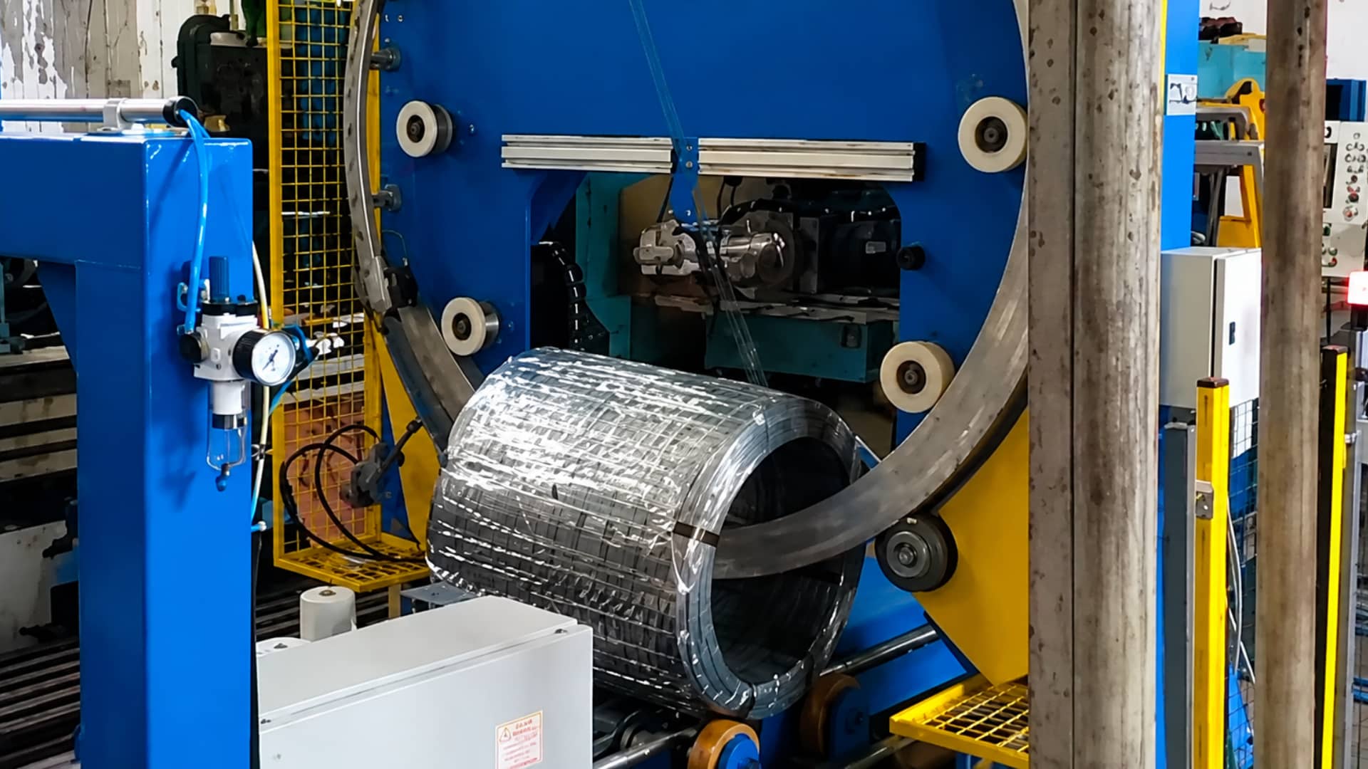 Plastificadora automática de Saizar Strapping Machines S.L.