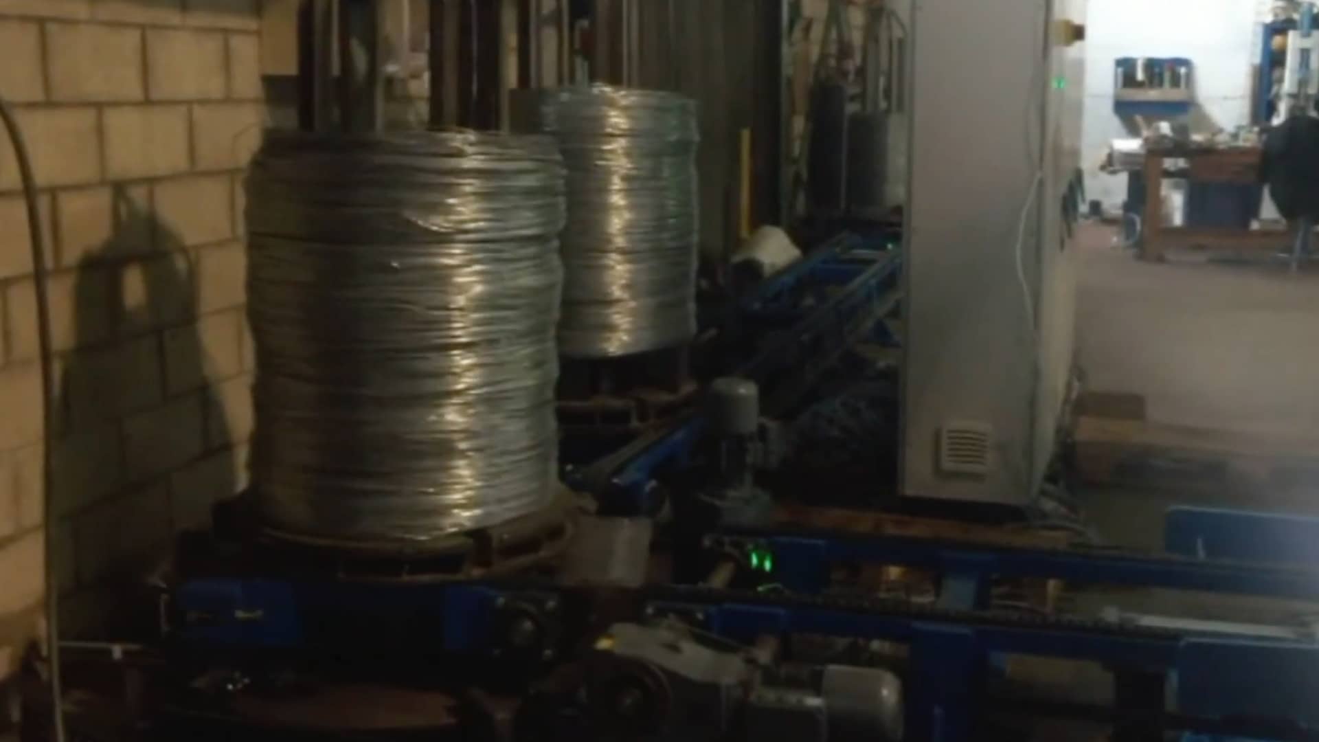 Sistema transportador con cadenas de Saizar Strapping Machines S.L.